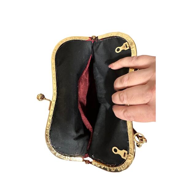 Vintage Inspired Burgundy Handbag with Rhinestone Brooch and Clasp Closure - Picture 3 of 4